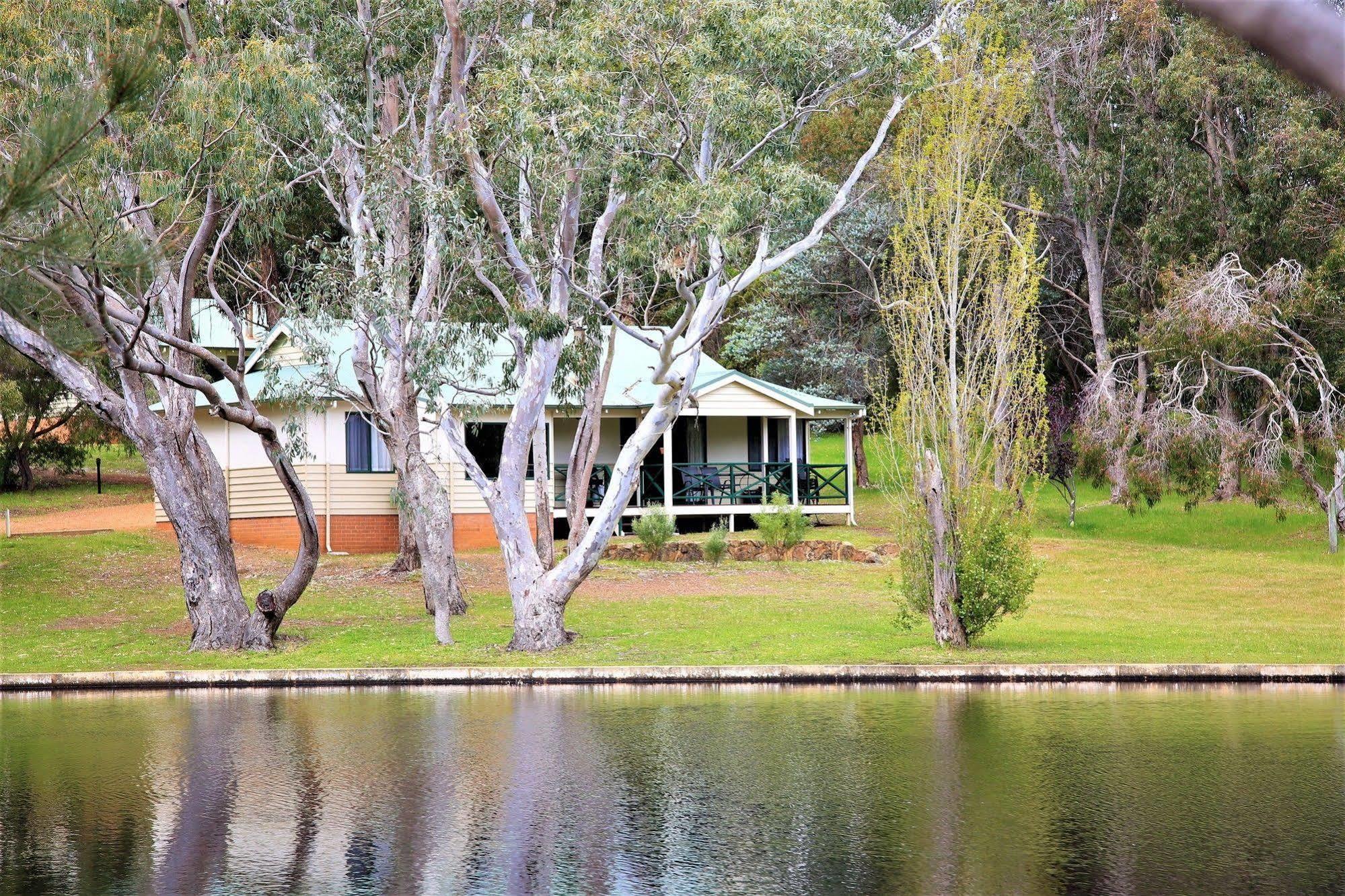 Bushy Lake Chalets 마가렛리버 외부 사진